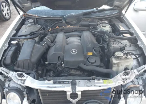 2002 Mercedes-Benz E 320 4M/4M Special Edition z USA, uszkodzony, nr VIN WDBJF82J92X067986